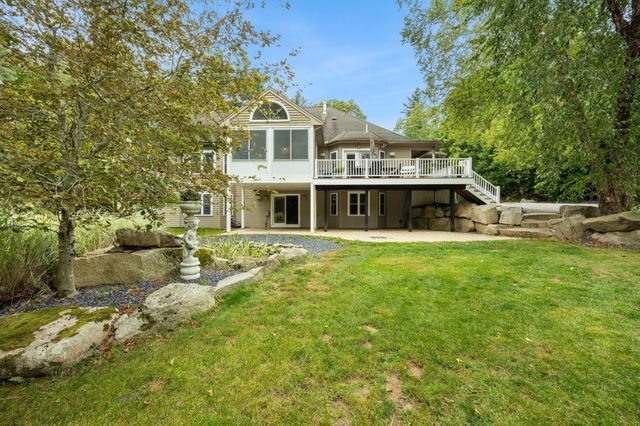 10 Anderson Way, Lakeville, MA 02347