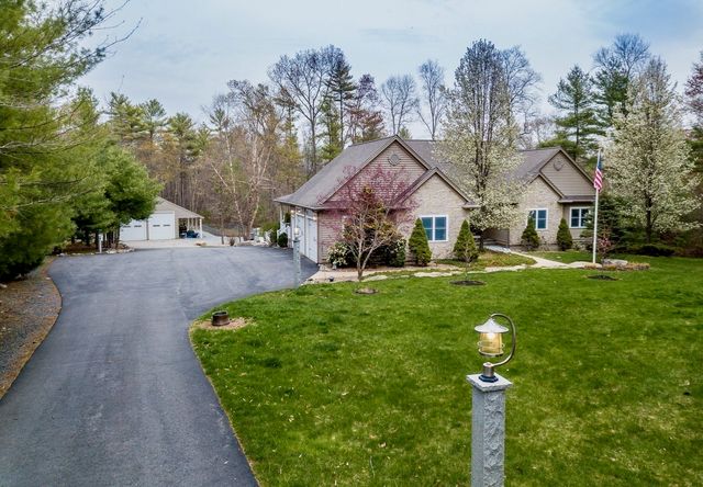10 Anderson Way, Lakeville, MA 02347