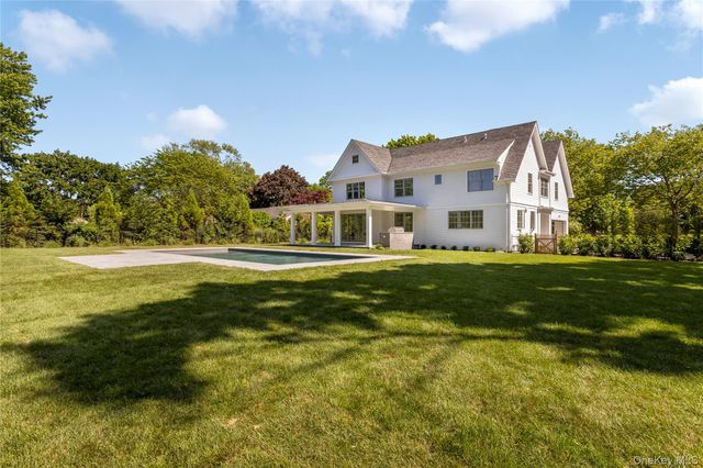 152 South Road, Westhampton, NY 11977