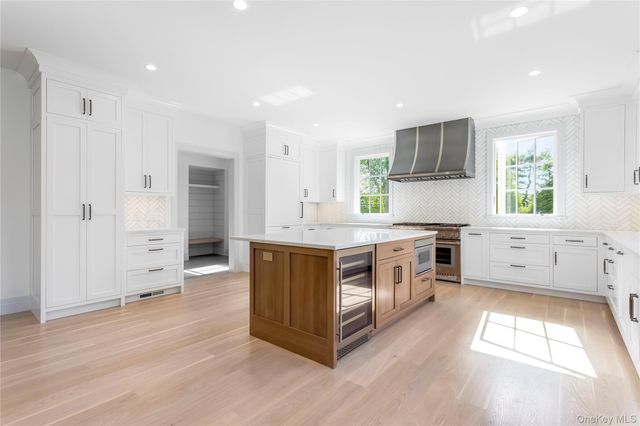 152 South Road, Westhampton, NY 11977