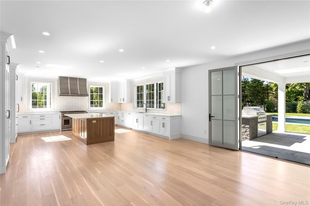 152 South Road, Westhampton, NY 11977