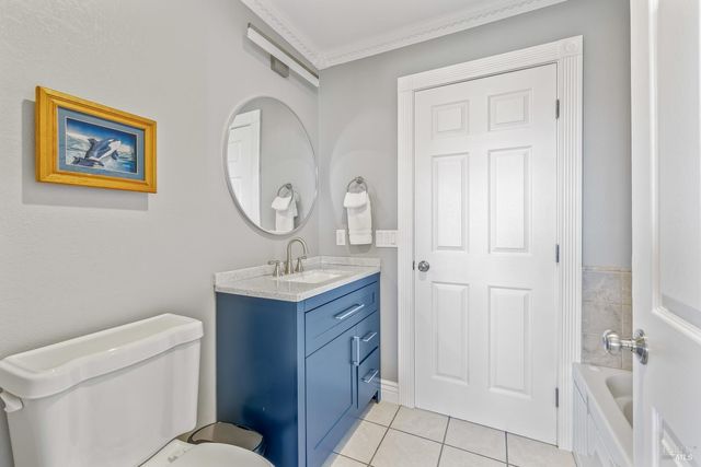 19351 Del Mar Dr, Fort Bragg, CA 95437