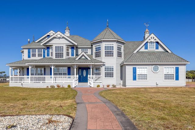 19351 Del Mar Dr, Fort Bragg, CA 95437