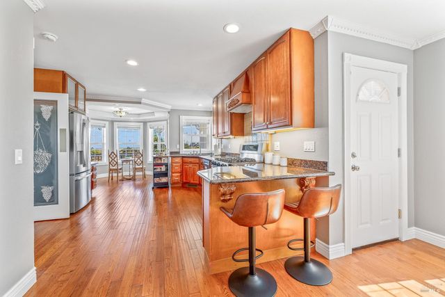 19351 Del Mar Dr, Fort Bragg, CA 95437