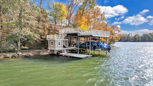 6641 Horseshoe Bend RD, Goodview, VA 24095