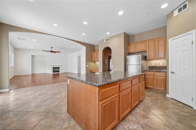 15590 Syracuse Lane, Fontana, CA 92336