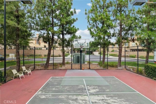15590 Syracuse Lane, Fontana, CA 92336
