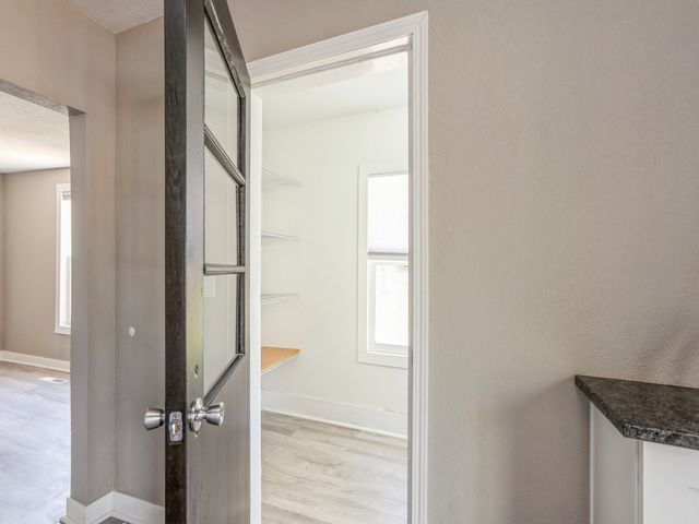 237 W 12th Street S, Newton, IA 50208