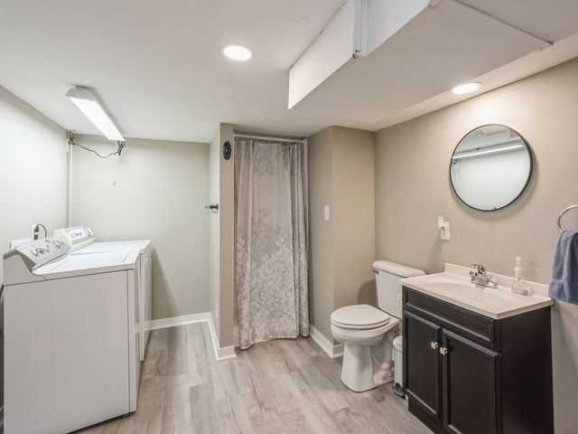 237 W 12th Street S, Newton, IA 50208