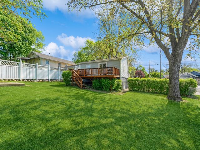 237 W 12th Street S, Newton, IA 50208
