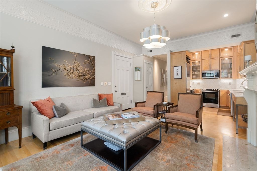 395 Marlborough St 3, Boston, MA 02115
