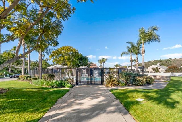 6828 Caminito Sueno, Carlsbad, CA 92009