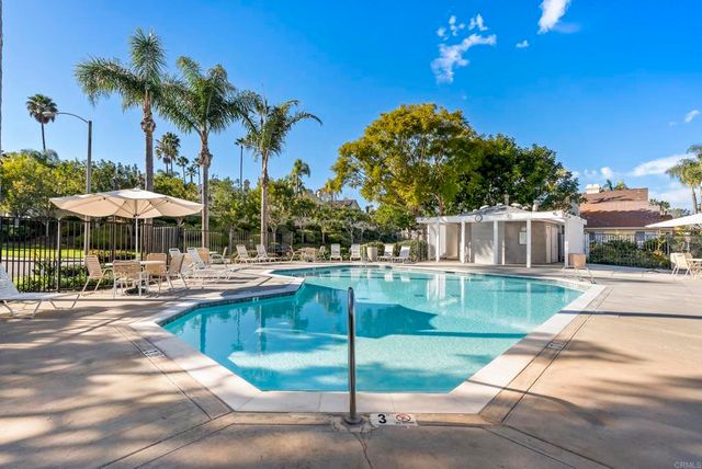 6828 Caminito Sueno, Carlsbad, CA 92009