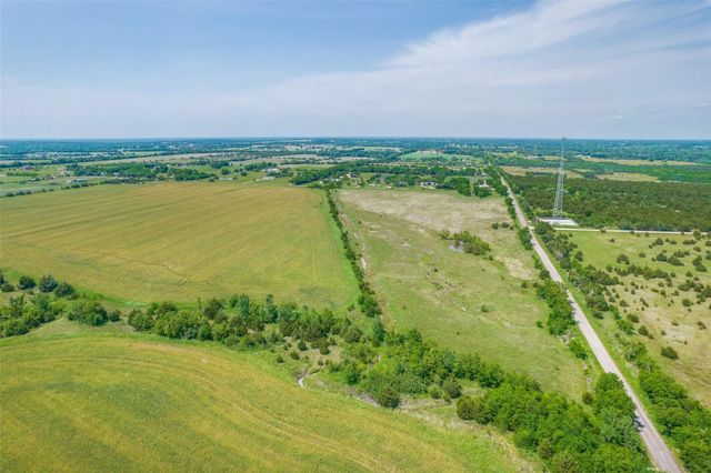 9999 County Road 1121, Farmersville, TX 75442