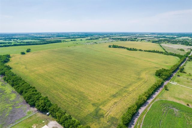 9999 County Road 1121, Farmersville, TX 75442