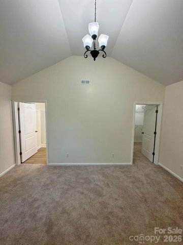 917 W Pine Street, Blacksburg, SC 29702