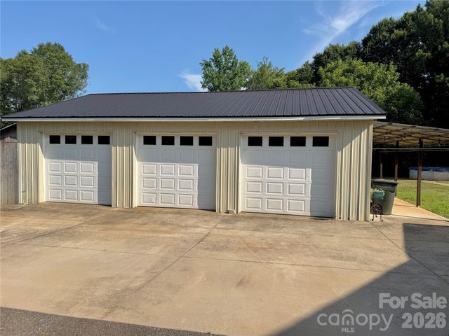917 W Pine Street, Blacksburg, SC 29702