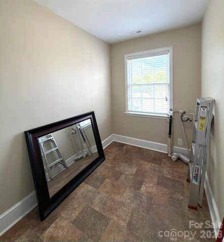 917 W Pine Street, Blacksburg, SC 29702