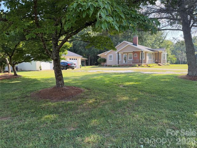 917 W Pine Street, Blacksburg, SC 29702