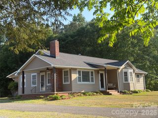 917 W Pine Street, Blacksburg, SC 29702