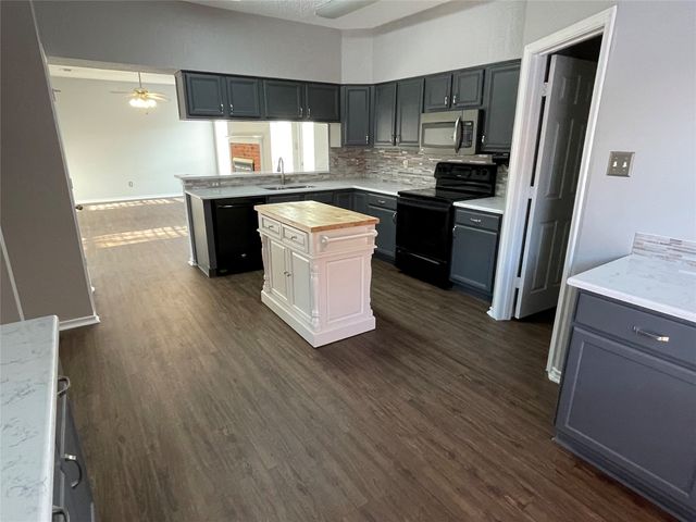 728 Fawn Valley Drive, Allen, TX 75002