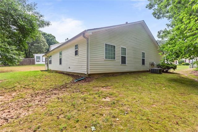 2510 Ft Daniels Drive NE, Dacula, GA 30019