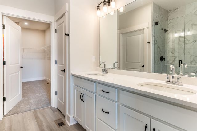 2145 Ridgeline Drive, Hebron, KY 41048