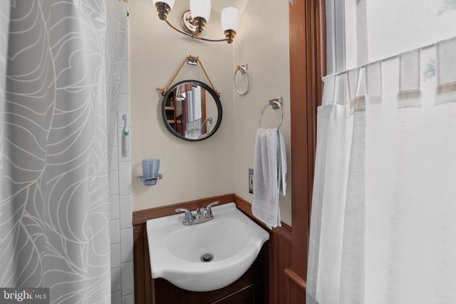241 WASHINGTON AVE, Downingtown, PA 19335
