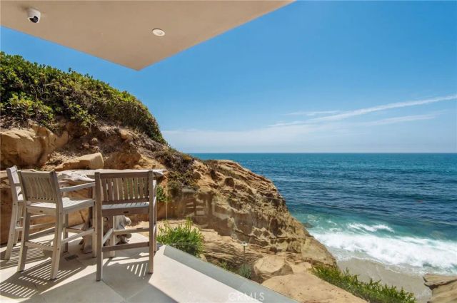 1715 Ocean Way, Laguna Beach, CA 92651