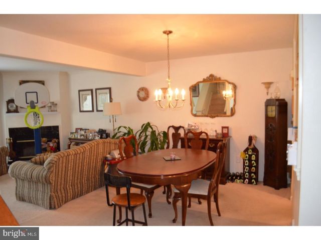 302 DORAL, Blackwood, NJ 08012