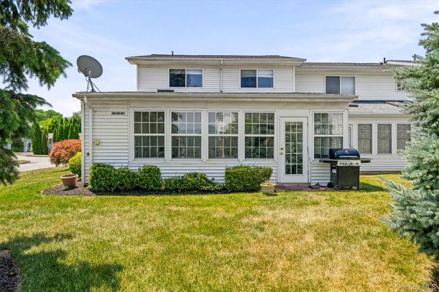 400 Plover Court, New Windsor, NY 12553