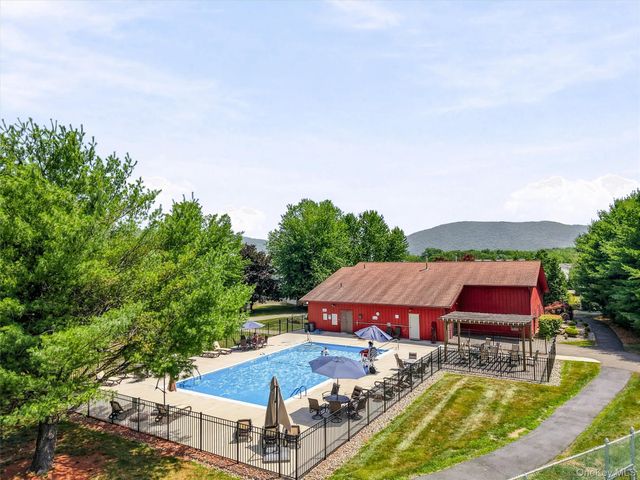 400 Plover Court, New Windsor, NY 12553