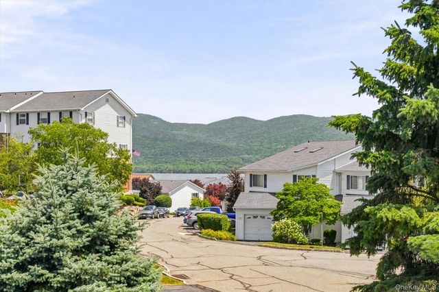 400 Plover Court, New Windsor, NY 12553