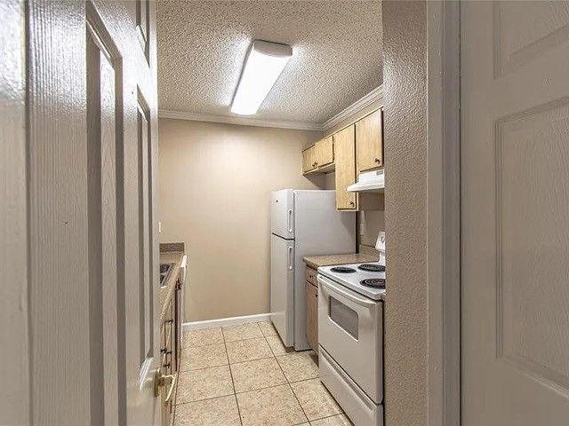 2200 E Trinity Mills Road 312, Carrollton, TX 75006