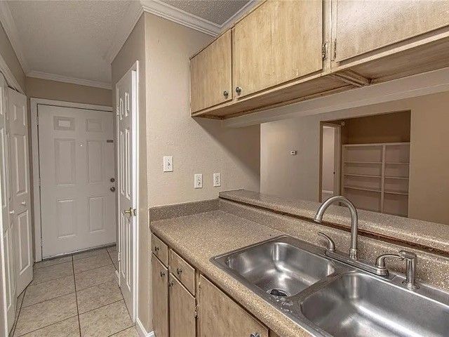 2200 E Trinity Mills Road 312, Carrollton, TX 75006