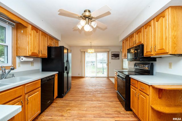 2919 W ROHMANN Avenue, West Peoria, IL 61604
