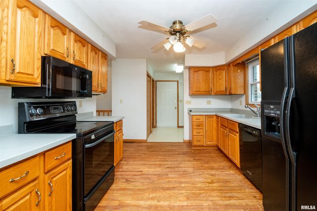 2919 W ROHMANN Avenue, West Peoria, IL 61604
