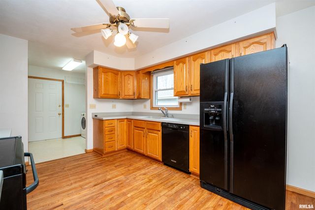 2919 W ROHMANN Avenue, West Peoria, IL 61604