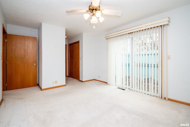2919 W ROHMANN Avenue, West Peoria, IL 61604