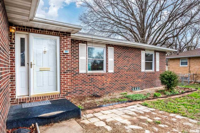 2919 W ROHMANN Avenue, West Peoria, IL 61604
