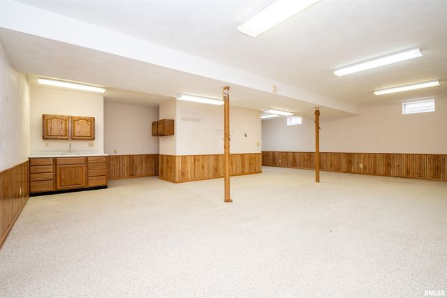 2919 W ROHMANN Avenue, West Peoria, IL 61604