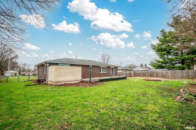 2919 W ROHMANN Avenue, West Peoria, IL 61604