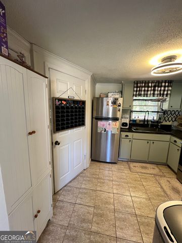 748 Old Toomsboro Road, Dublin, GA 31021