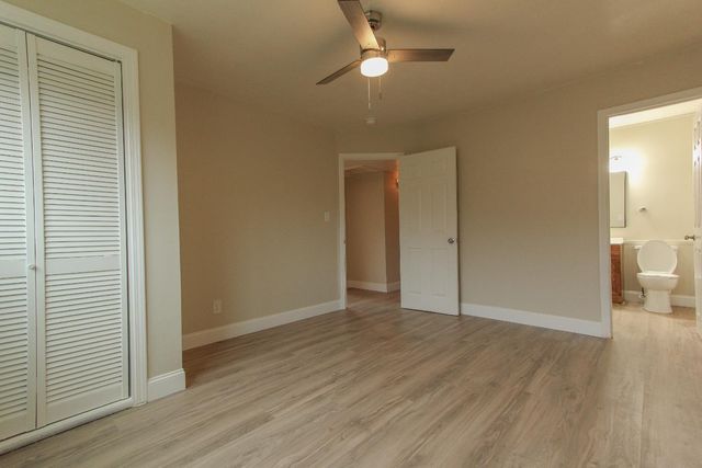 1400 W Oakland Avenue, Tulare, CA 93274