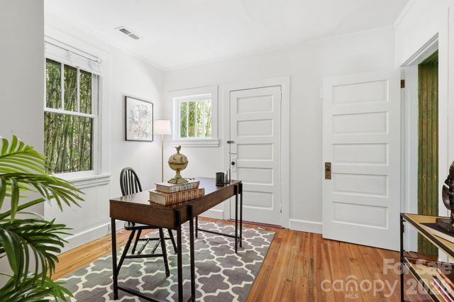 86 Annandale Avenue, Asheville, NC 28801