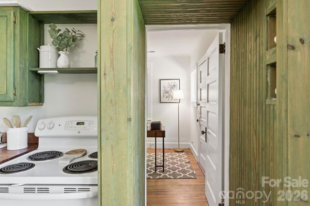 86 Annandale Avenue, Asheville, NC 28801