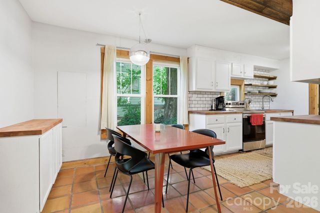86 Annandale Avenue, Asheville, NC 28801