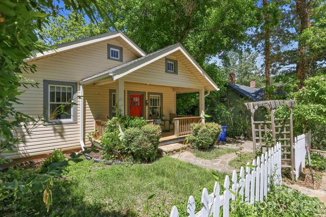86 Annandale Avenue, Asheville, NC 28801