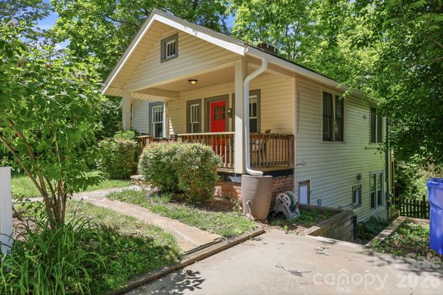 86 Annandale Avenue, Asheville, NC 28801