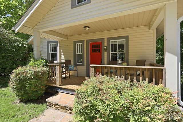 86 Annandale Avenue, Asheville, NC 28801